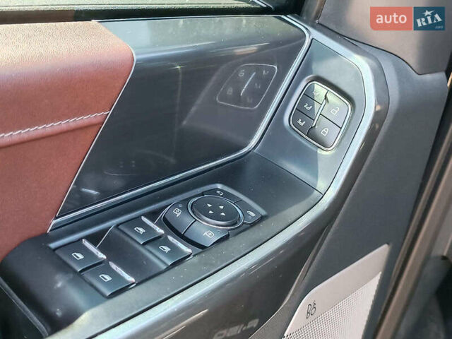 Форд Ф-150 2022 в Харькове на Automoto.ua Черный Форд Ф-150, объемом двигателя 2.7 л и пробегом 23 тыс. км за 54380 $, фото 30 на Automoto.ua