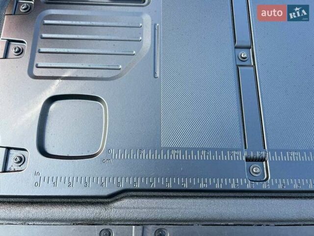 Форд Ф-150 2022 у Одесі на Automoto.ua Чорний Форд Ф-150, об'ємом двигуна 0 л та пробігом 13 тис. км за 57000 $, фото 34 на Automoto.ua