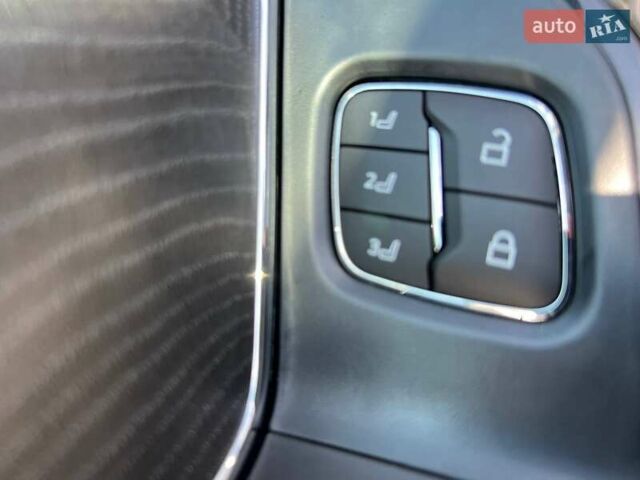 Форд Ф-150 2022 у Одесі на Automoto.ua Чорний Форд Ф-150, об'ємом двигуна 0 л та пробігом 13 тис. км за 57000 $, фото 67 на Automoto.ua