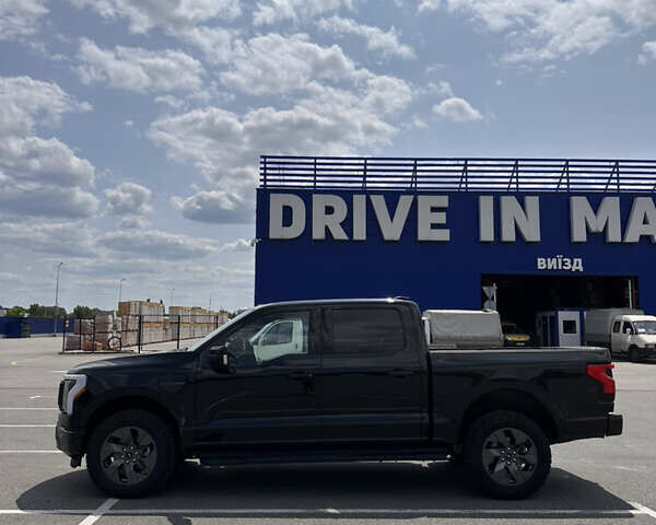Форд Ф-150 2022 в Полтаве на Automoto.ua Черный Форд Ф-150, объемом двигателя 0 л и пробегом 22 тыс. км за 50000 $, фото 3 на Automoto.ua
