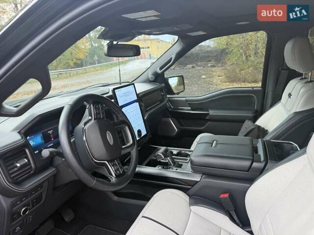 Чорний Форд Ф-150, об'ємом двигуна 0 л та пробігом 33 тис. км за 65000 $, фото 2 на Automoto.ua