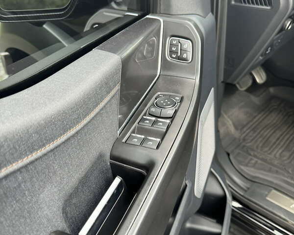 Форд Ф-150 2023 в Киеве на Automoto.ua Черный Форд Ф-150, объемом двигателя 3.5 л и пробегом 25 тыс. км за 95999 $, фото 78 на Automoto.ua