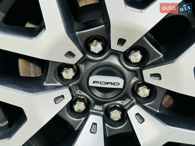 Форд Ф-150 2023 в Киеве на Automoto.ua Черный Форд Ф-150, объемом двигателя 3.5 л и пробегом 25 тыс. км за 95999 $, фото 74 на Automoto.ua