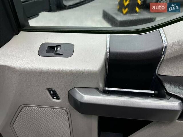 Коричневый Форд Ф-150, объемом двигателя 2.69 л и пробегом 133 тыс. км за 31800 $, фото 9 на Automoto.ua