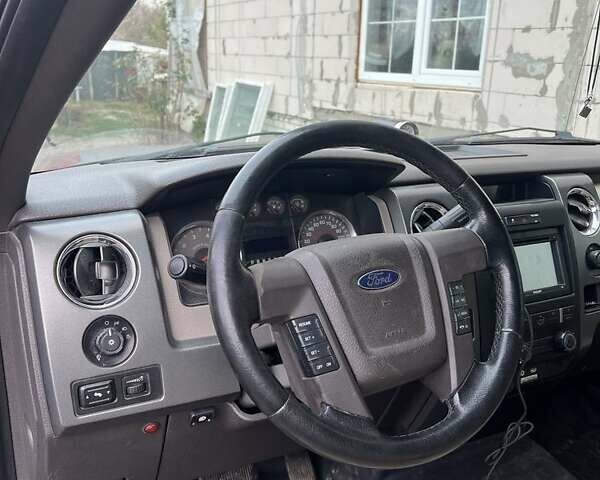 Красный Форд Ф-150, объемом двигателя 5.4 л и пробегом 97 тыс. км за 18000 $, фото 6 на Automoto.ua