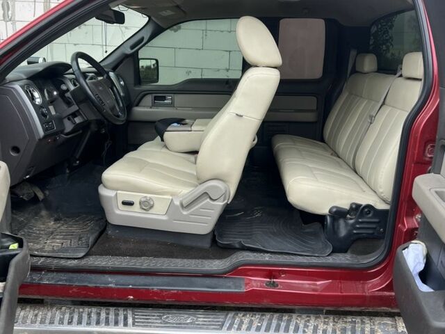 Красный Форд Ф-150, объемом двигателя 5.4 л и пробегом 97 тыс. км за 18000 $, фото 5 на Automoto.ua