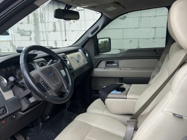 Красный Форд Ф-150, объемом двигателя 5.4 л и пробегом 97 тыс. км за 18000 $, фото 10 на Automoto.ua