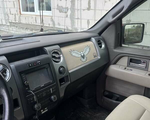 Красный Форд Ф-150, объемом двигателя 5.4 л и пробегом 97 тыс. км за 18000 $, фото 5 на Automoto.ua