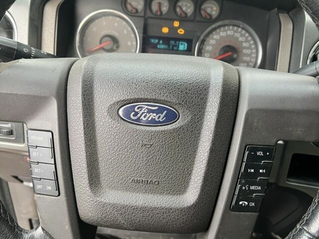 Красный Форд Ф-150, объемом двигателя 5.4 л и пробегом 97 тыс. км за 18000 $, фото 4 на Automoto.ua