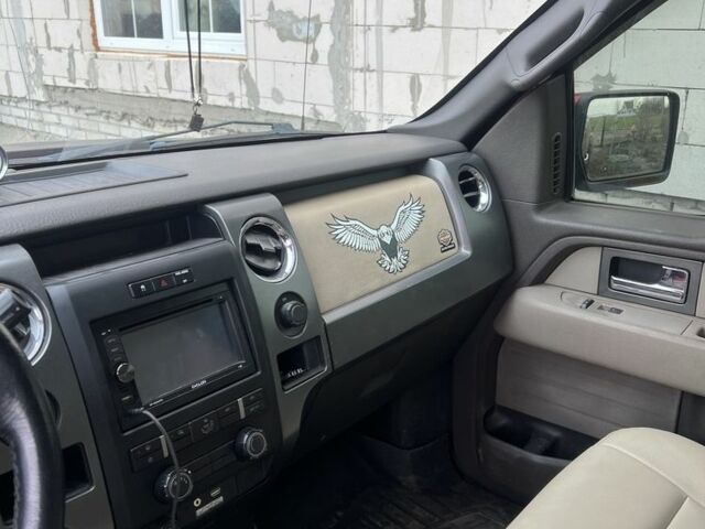 Красный Форд Ф-150, объемом двигателя 5.4 л и пробегом 97 тыс. км за 18000 $, фото 6 на Automoto.ua