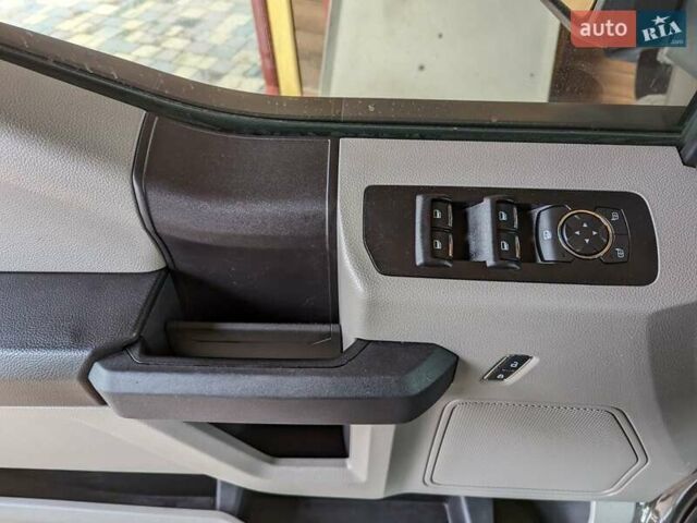 Форд Ф-150, объемом двигателя 3.3 л и пробегом 101 тыс. км за 34950 $, фото 15 на Automoto.ua
