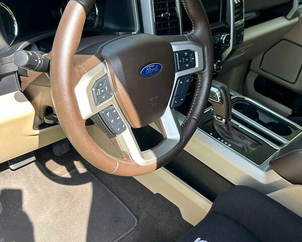 Форд Ф-150, объемом двигателя 5 л и пробегом 50 тыс. км за 177368 $, фото 8 на Automoto.ua