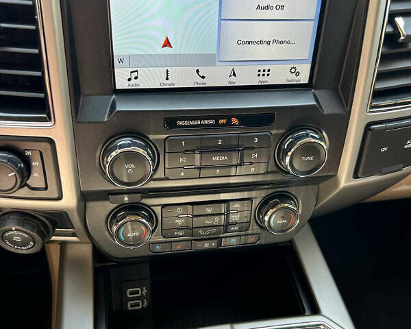 Форд Ф-150, объемом двигателя 5 л и пробегом 50 тыс. км за 173697 $, фото 6 на Automoto.ua