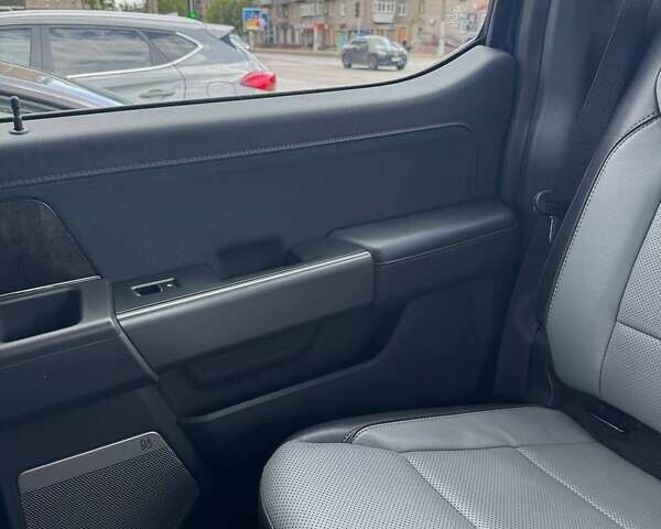 Форд Ф-150, объемом двигателя 0 л и пробегом 8 тыс. км за 63000 $, фото 23 на Automoto.ua