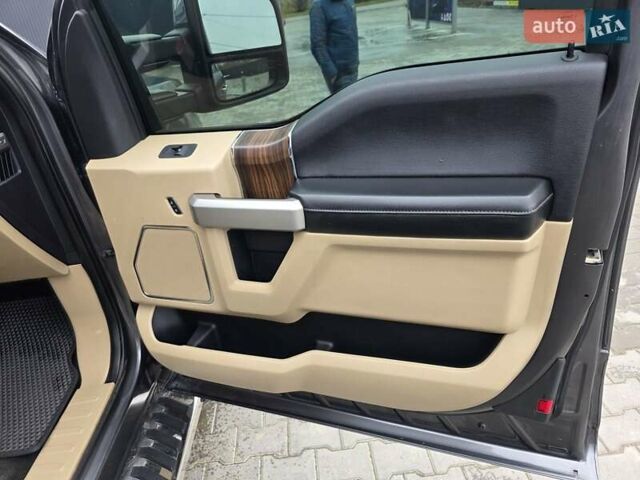 Сірий Форд Ф-150, об'ємом двигуна 5 л та пробігом 75 тис. км за 19999 $, фото 15 на Automoto.ua