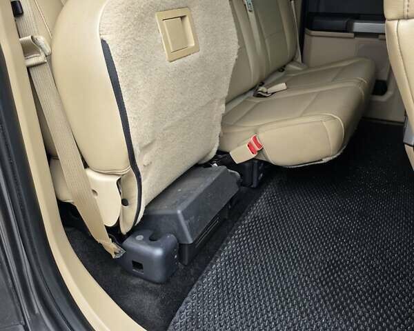 Сірий Форд Ф-150, об'ємом двигуна 5 л та пробігом 75 тис. км за 19999 $, фото 17 на Automoto.ua