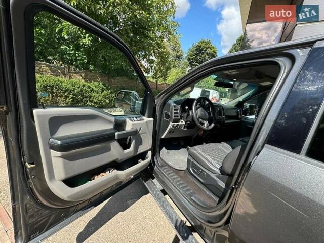 Сірий Форд Ф-150, об'ємом двигуна 2.69 л та пробігом 125 тис. км за 30000 $, фото 26 на Automoto.ua