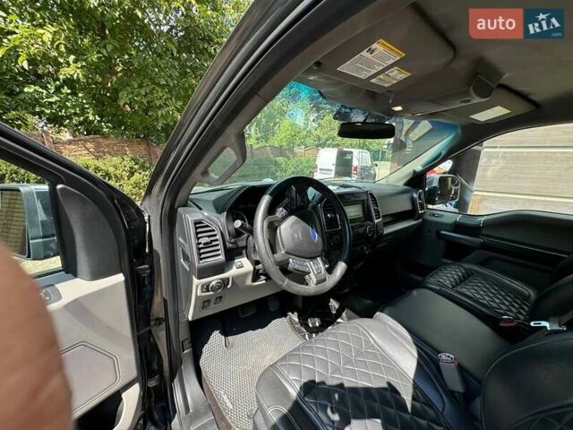 Сірий Форд Ф-150, об'ємом двигуна 2.69 л та пробігом 125 тис. км за 30000 $, фото 24 на Automoto.ua