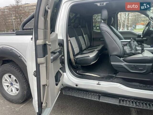 Сірий Форд Ф-150, об'ємом двигуна 2.69 л та пробігом 195 тис. км за 21900 $, фото 31 на Automoto.ua