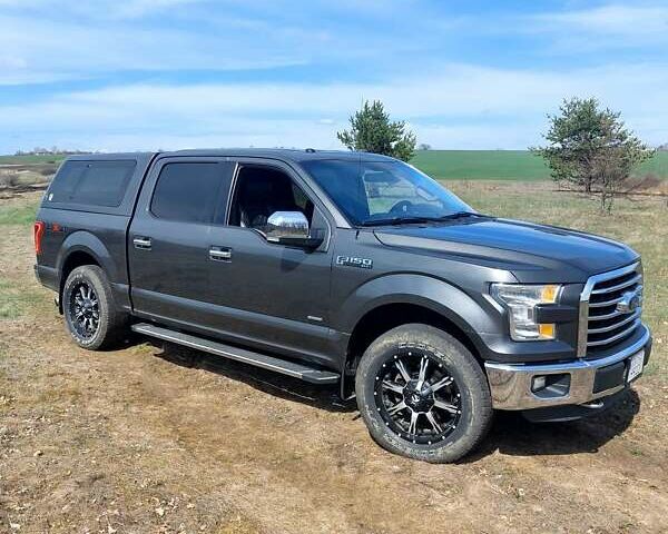 Сірий Форд Ф-150, об'ємом двигуна 2.69 л та пробігом 125 тис. км за 30000 $, фото 13 на Automoto.ua