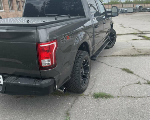 Серый Форд Ф-150, объемом двигателя 3.5 л и пробегом 135 тыс. км за 27400 $, фото 12 на Automoto.ua