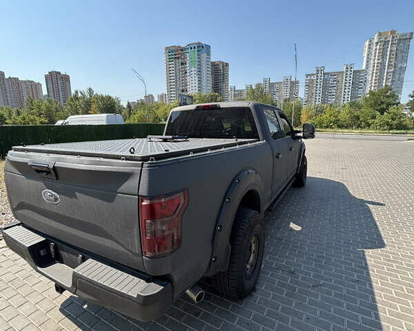 Серый Форд Ф-150, объемом двигателя 5 л и пробегом 55 тыс. км за 26000 $, фото 5 на Automoto.ua