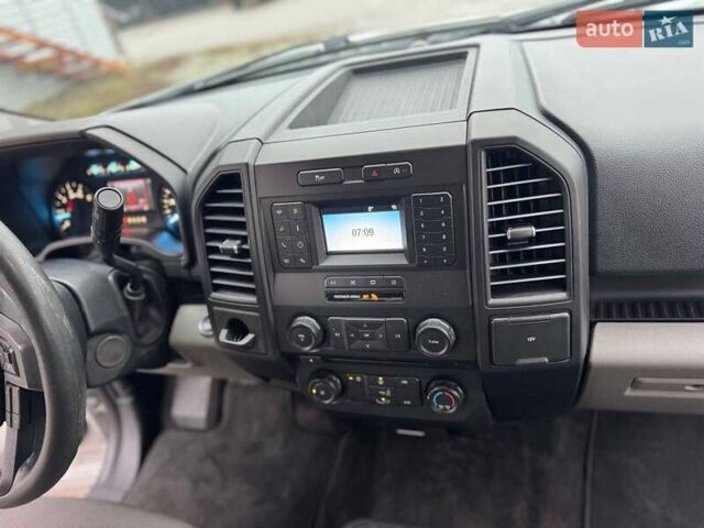 Серый Форд Ф-150, объемом двигателя 2.7 л и пробегом 207 тыс. км за 17500 $, фото 38 на Automoto.ua