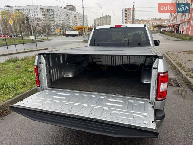 Серый Форд Ф-150, объемом двигателя 2.7 л и пробегом 207 тыс. км за 17500 $, фото 23 на Automoto.ua