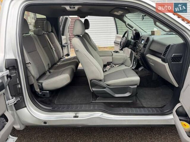 Серый Форд Ф-150, объемом двигателя 2.7 л и пробегом 207 тыс. км за 17500 $, фото 27 на Automoto.ua