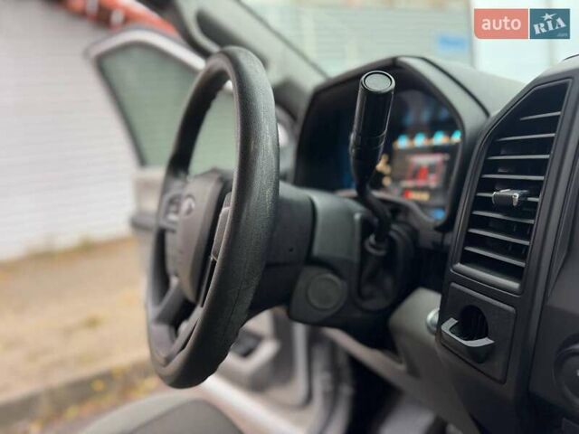 Серый Форд Ф-150, объемом двигателя 2.7 л и пробегом 207 тыс. км за 17500 $, фото 31 на Automoto.ua