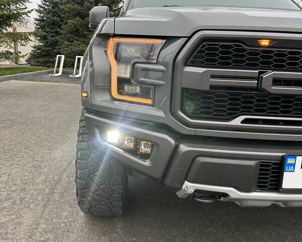 Серый Форд Ф-150, объемом двигателя 3.5 л и пробегом 37 тыс. км за 68900 $, фото 14 на Automoto.ua