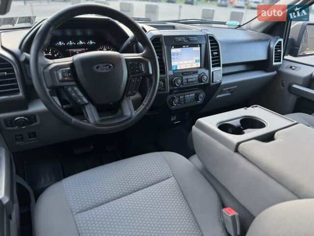 Форд Ф-150 2018 в Киеве на Automoto.ua Серый Форд Ф-150, объемом двигателя 2.7 л и пробегом 67 тыс. км за 34750 $, фото 51 на Automoto.ua