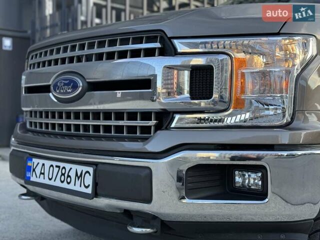 Форд Ф-150 2018 в Киеве на Automoto.ua Серый Форд Ф-150, объемом двигателя 2.7 л и пробегом 67 тыс. км за 34750 $, фото 112 на Automoto.ua