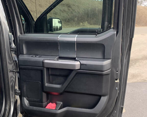 Серый Форд Ф-150, объемом двигателя 2.7 л и пробегом 95 тыс. км за 43000 $, фото 20 на Automoto.ua