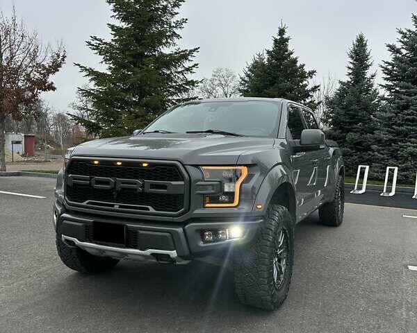 Серый Форд Ф-150, объемом двигателя 3.5 л и пробегом 37 тыс. км за 68900 $, фото 2 на Automoto.ua