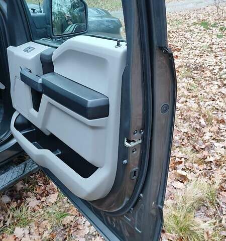 Сірий Форд Ф-150, об'ємом двигуна 2.7 л та пробігом 137 тис. км за 25800 $, фото 7 на Automoto.ua