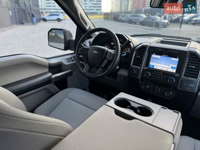 Форд Ф-150 2018 в Киеве на Automoto.ua Серый Форд Ф-150, объемом двигателя 2.7 л и пробегом 67 тыс. км за 34750 $, фото 10 на Automoto.ua
