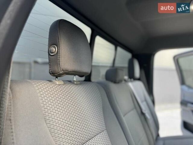 Форд Ф-150 2018 в Киеве на Automoto.ua Серый Форд Ф-150, объемом двигателя 2.7 л и пробегом 67 тыс. км за 34750 $, фото 42 на Automoto.ua