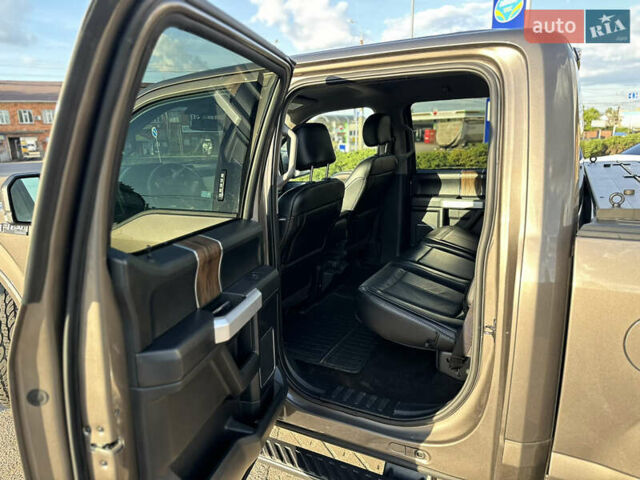 Форд Ф-150 2019 в Сумах на Automoto.ua Серый Форд Ф-150, объемом двигателя 2.7 л и пробегом 90 тыс. км за 34500 $, фото 10 на Automoto.ua