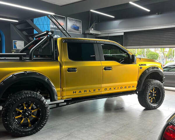 Форд Ф-150 2019 в Киеве на Automoto.ua Серый Форд Ф-150, объемом двигателя 3.5 л и пробегом 50 тыс. км за 72000 $, фото 8 на Automoto.ua