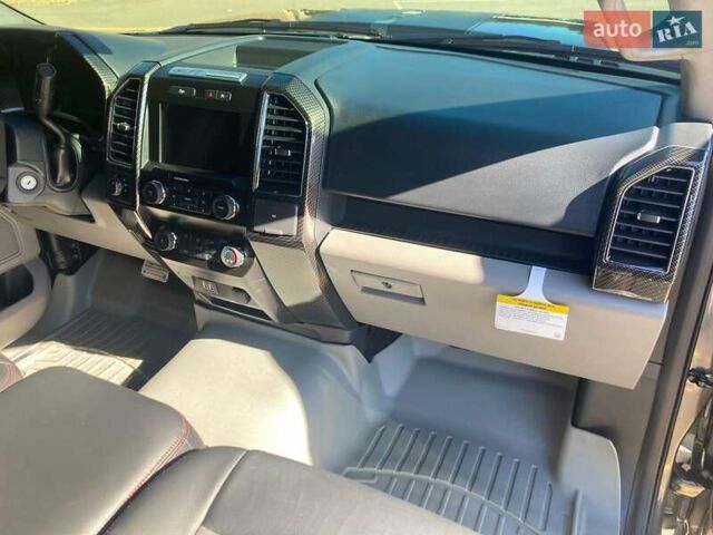 Сірий Форд Ф-150, об'ємом двигуна 5 л та пробігом 4 тис. км за 58000 $, фото 8 на Automoto.ua