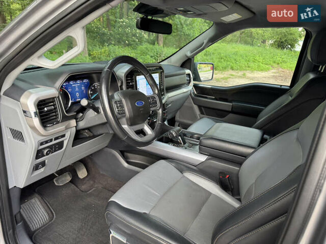 Форд Ф-150 2021 в Киеве на Automoto.ua Серый Форд Ф-150, объемом двигателя 2.7 л и пробегом 88 тыс. км за 39500 $, фото 12 на Automoto.ua