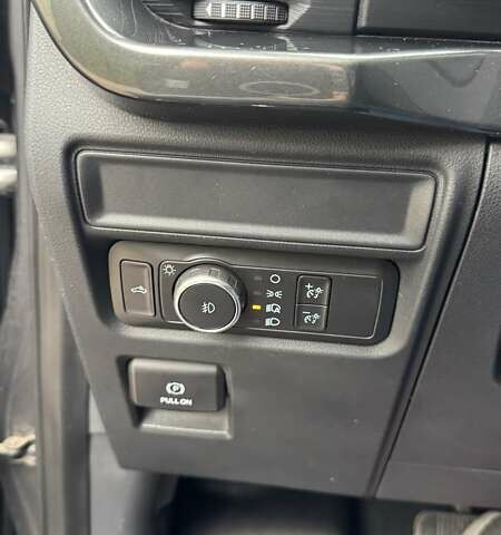 Серый Форд Ф-150, объемом двигателя 5.04 л и пробегом 60 тыс. км за 48500 $, фото 6 на Automoto.ua