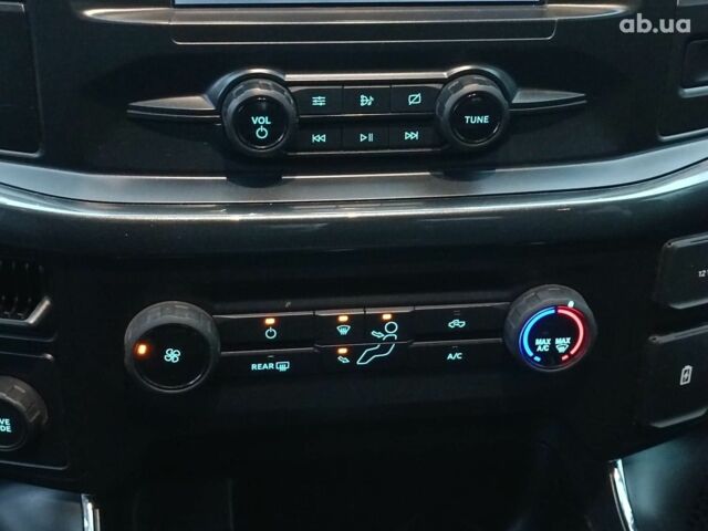 Серый Форд Ф-150, объемом двигателя 2.7 л и пробегом 185 тыс. км за 30990 $, фото 31 на Automoto.ua