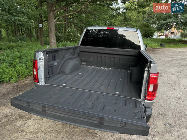 Форд Ф-150 2021 в Киеве на Automoto.ua Серый Форд Ф-150, объемом двигателя 2.7 л и пробегом 88 тыс. км за 39500 $, фото 10 на Automoto.ua