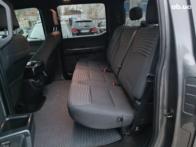 Серый Форд Ф-150, объемом двигателя 2.7 л и пробегом 185 тыс. км за 30990 $, фото 17 на Automoto.ua