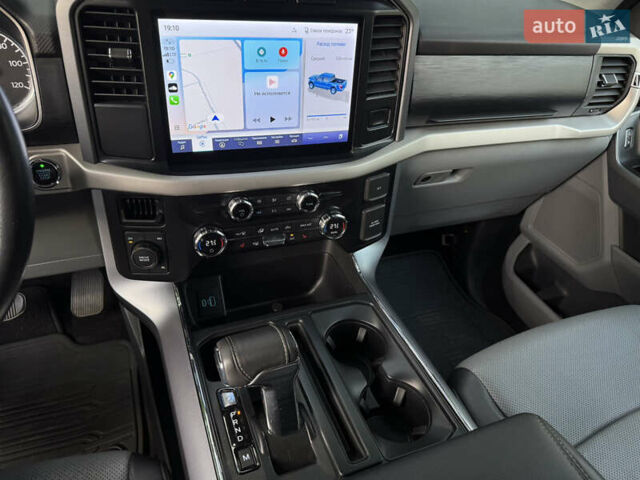 Форд Ф-150 2021 в Киеве на Automoto.ua Серый Форд Ф-150, объемом двигателя 2.7 л и пробегом 88 тыс. км за 39500 $, фото 22 на Automoto.ua