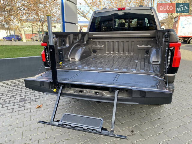 Серый Форд Ф-150, объемом двигателя 0 л и пробегом 2 тыс. км за 60300 $, фото 11 на Automoto.ua
