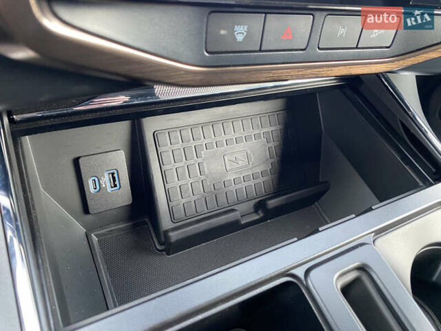 Серый Форд Ф-150, объемом двигателя 0 л и пробегом 2 тыс. км за 60300 $, фото 18 на Automoto.ua