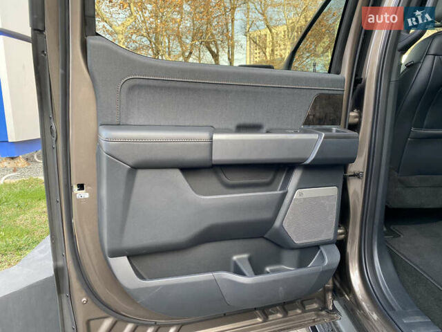 Серый Форд Ф-150, объемом двигателя 0 л и пробегом 2 тыс. км за 60300 $, фото 20 на Automoto.ua